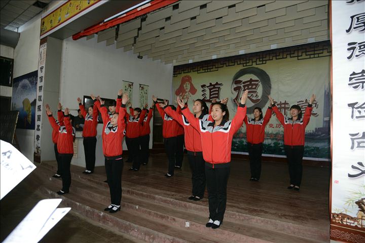 领唱公民道德歌
